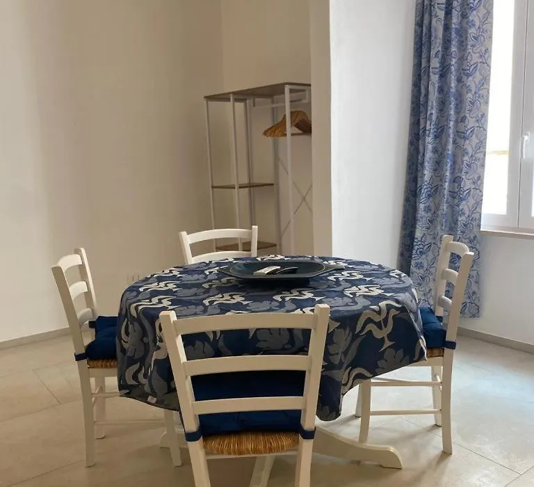 La Naca sul Porto-1
